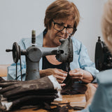 Leren Handschoenen Dames Navy - Touchscreen - Gemaakt in Italië - 100% Cashmere - Gemaakt in Italië – Luxe Leren Handschoenen – Handgemaakt in Italië – Fratelli Orsini® - Productie - 3